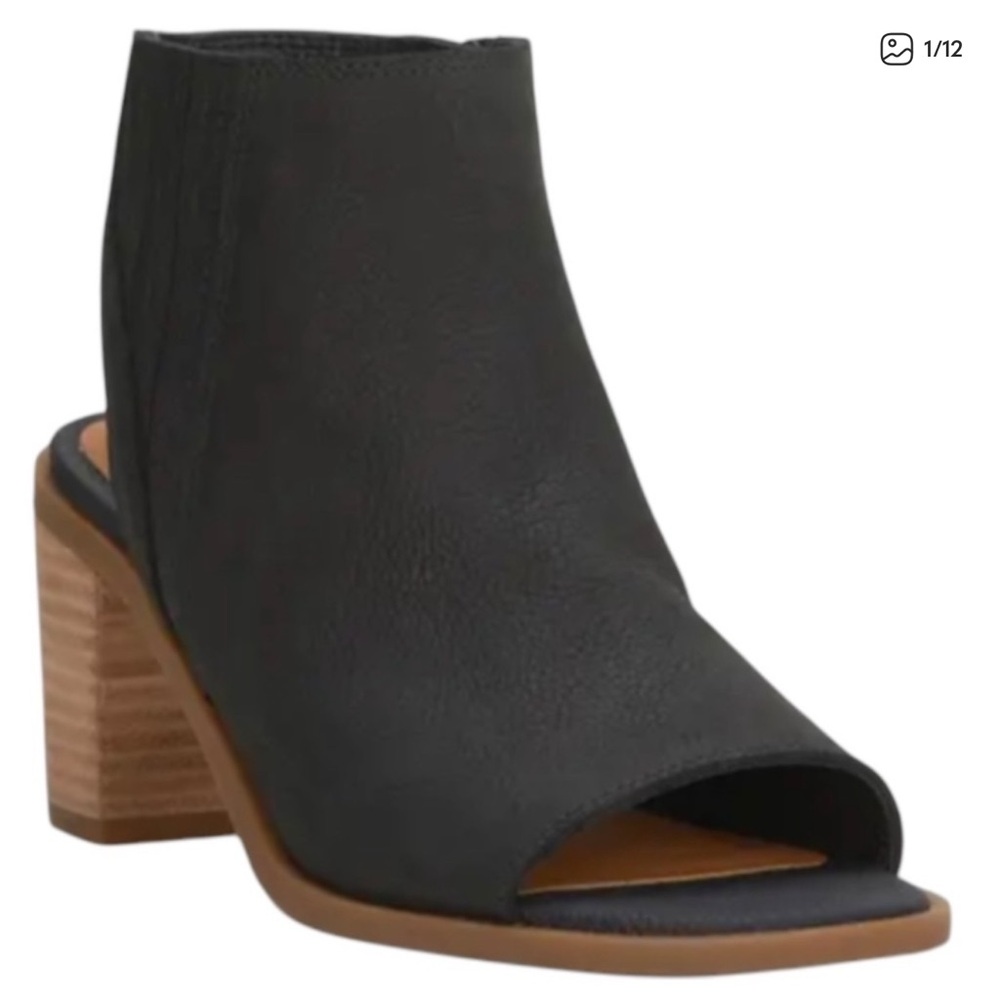 LUCKY BRAND Tovinnia Block Heel Sandal